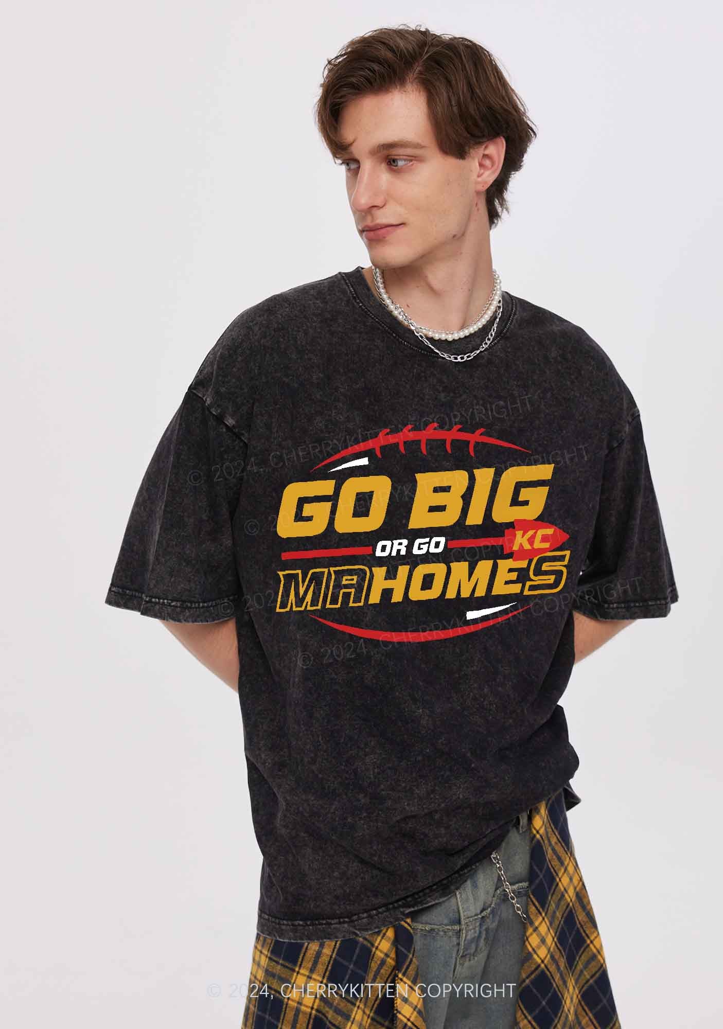 Go Big Y2K Super Bowl Washed Tee Cherrykitten