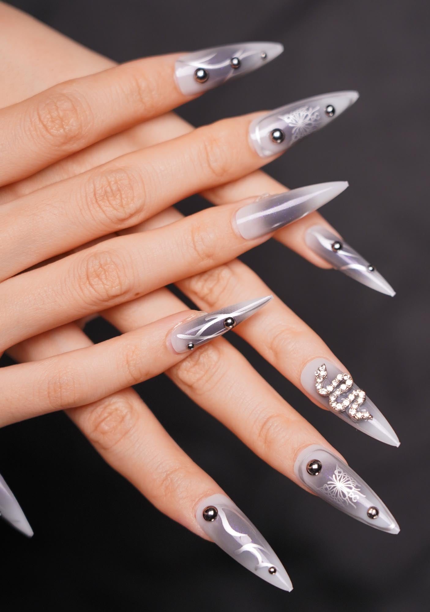 Gray Snake Y2K Press On Nails Cherrykitten